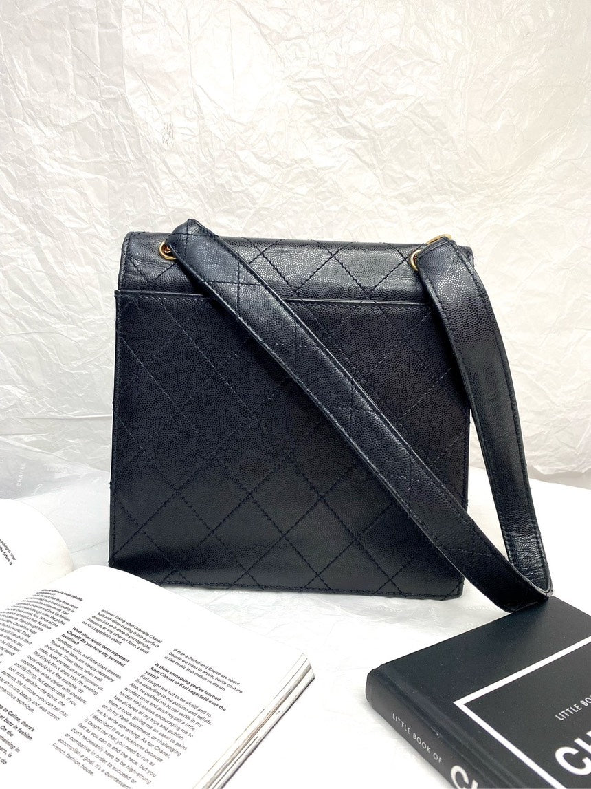Chanel Black Gold Diamond Pattern Lychee Leather Kelly Shoulder Bag 20" * 21" with Card