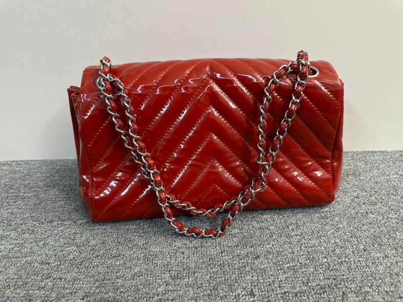 Preloved Chanel Chevron Red Patent Leather Shoulder Bag