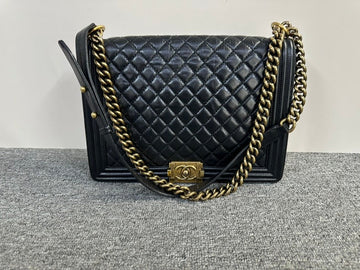 Preloved Chanel Boy Bag Black Quilted Shoulder Bag