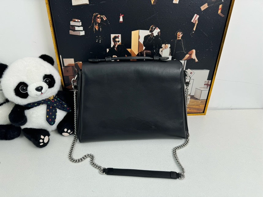 Gucci GG Marmont Black Leather Shoulder Bag (11999869)