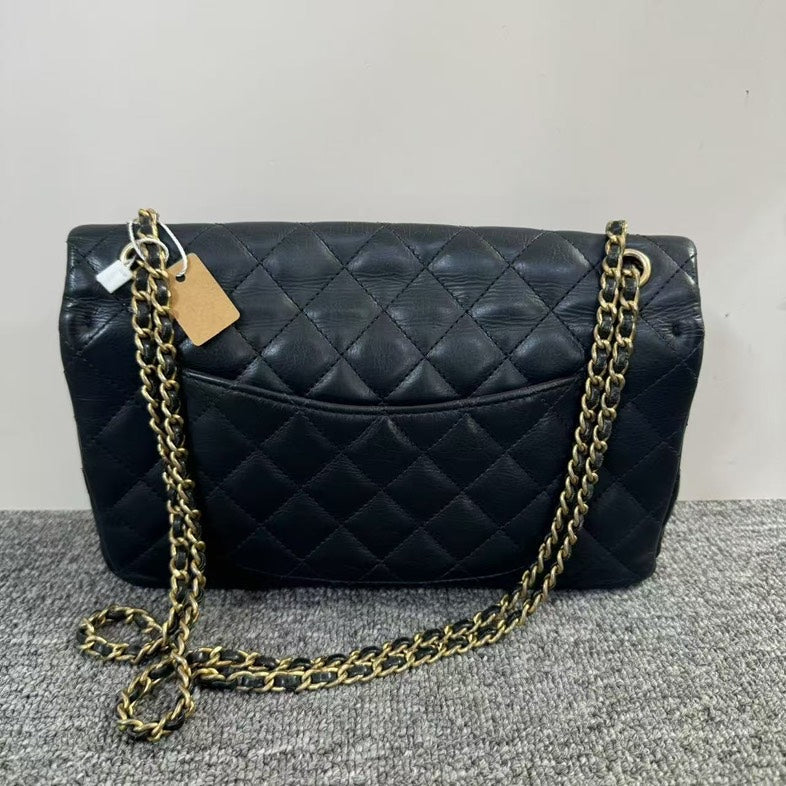 Preloved Chanel Quilted Black Leather Shoulder Bag Vintage