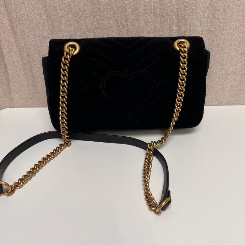 Gucci Marmont 26 Black Shoulder Bag with Heart Pattern
