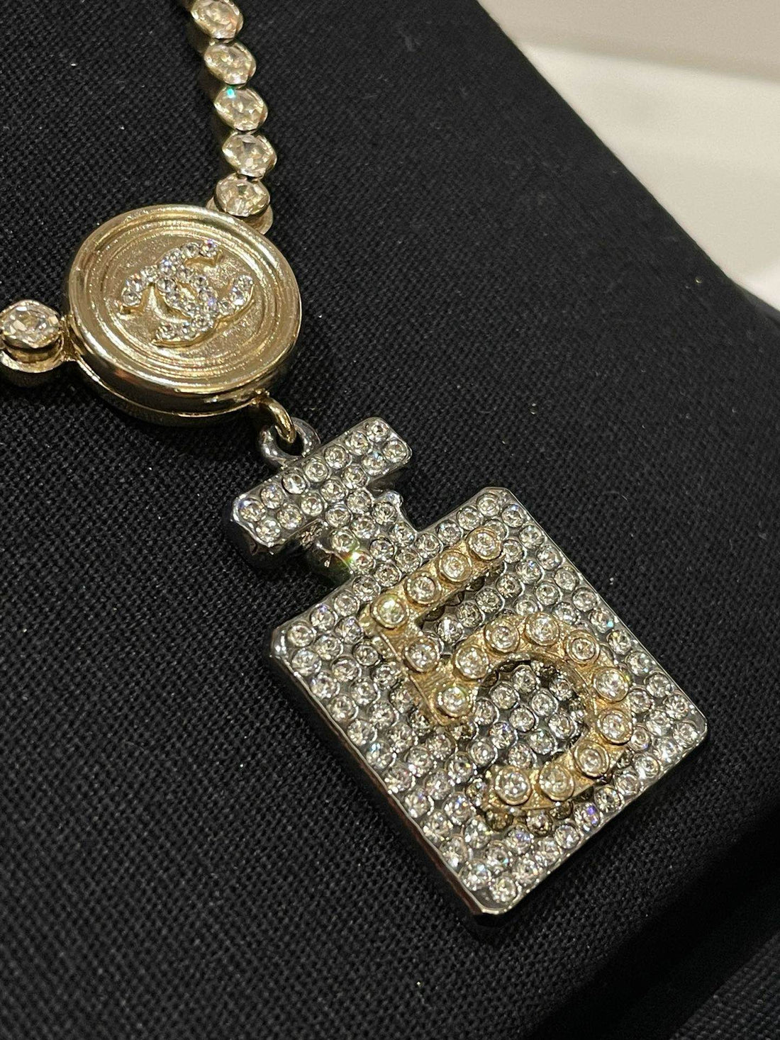 Chanel 21S No5 Bottle Necklace Gold Pendant Jewelry #13579