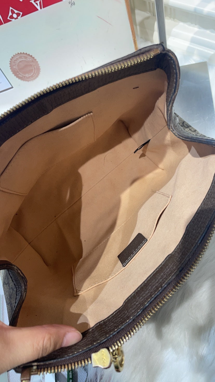 Gucci GG Supreme Beige Ebony Medium Canvas Shoulder Bag
