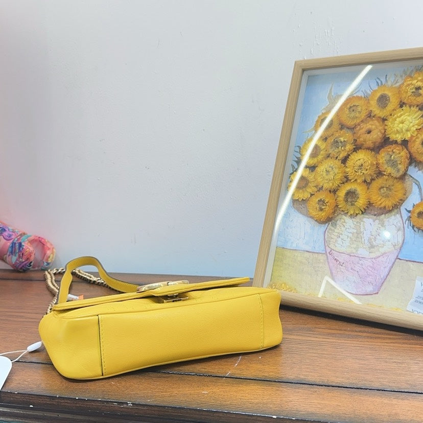 Preloved Gucci GG Marmont Shoulder Bag Yellow Leather Medium