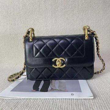 Preloved Chanel Classic Quilted Black Leather Shoulder Bag 5020704
