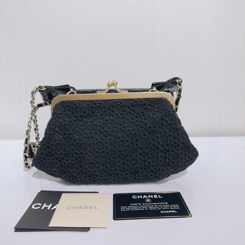 Preloved Chanel Patent and Lace Twin Chain Bag Black Shoulder Bag