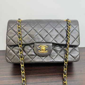 Preloved Chanel Lambskin Classic Double Flap Bag Black Shoulder Bag Small Series 3 1994-96 LB109183