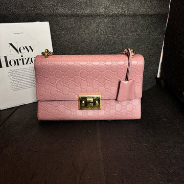 Gucci Vintage Pink Embossed Shoulder Bag B806  Designer Handbag