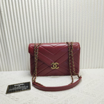 Preloved Chanel Chevron Quilted Burgundy Leather Shoulder Bag 12201362
