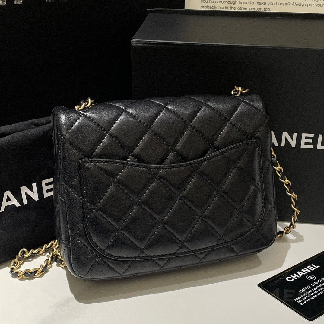 Preloved Chanel Classic Flap Mini Black Shoulder Bag with Adjustable Chain (2020) #J2038