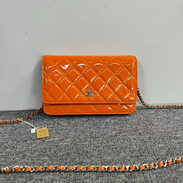 Preloved Chanel Chain Bag Patent Leather Orange Shoulder Bag