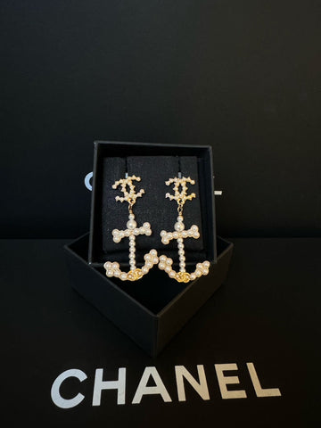 Chanel Hamburg Series CC Rudder Pearl Earrings 18A Full Set Gold Earrings
