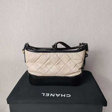 Preloved Chanel Gabrielle Bag 5010607 Beige Black Shoulder Bag