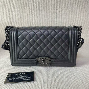 Preloved Chanel Le Boy Bag H5012501 Quilted Black Leather Shoulder Bag