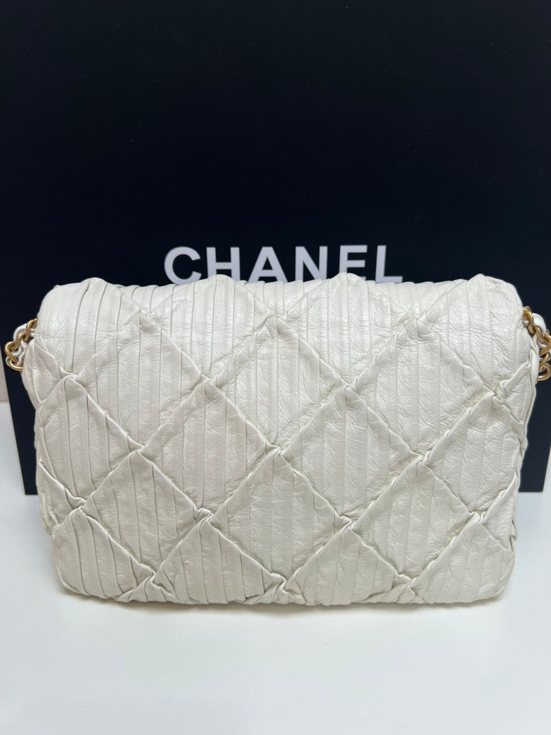 CHANEL Quilted Flap Bag White Leather Shoulder Bag