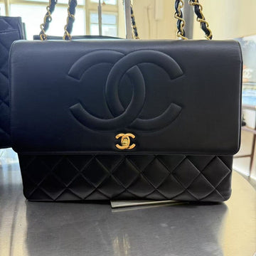Preloved Chanel Flap Bag Black Leather Shoulder Bag