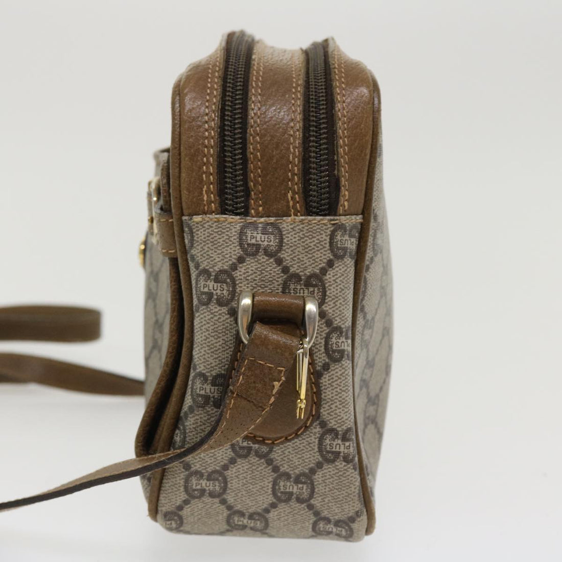 GUCCI GG Plus Canvas Shoulder Bag PVC Leather Beige ro789