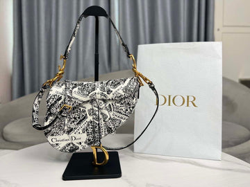 Makersluxe - Saddle Bag With Strap Ultramatte Calfskin White & Black
