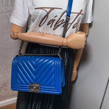 Boy Medium Chevron Calfskin Blue Flap Bag