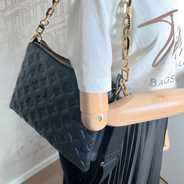 Coussin PM Black Leather