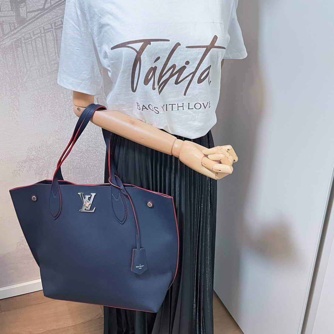 Lockme Go Leather Blue Navy Tote Bag