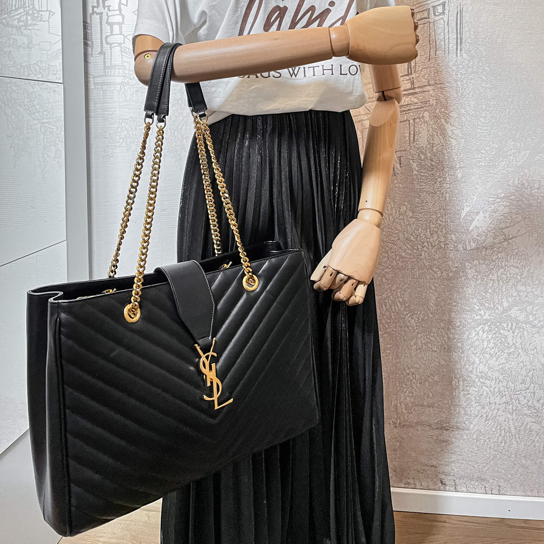 Loulou Large Black Leather Tote