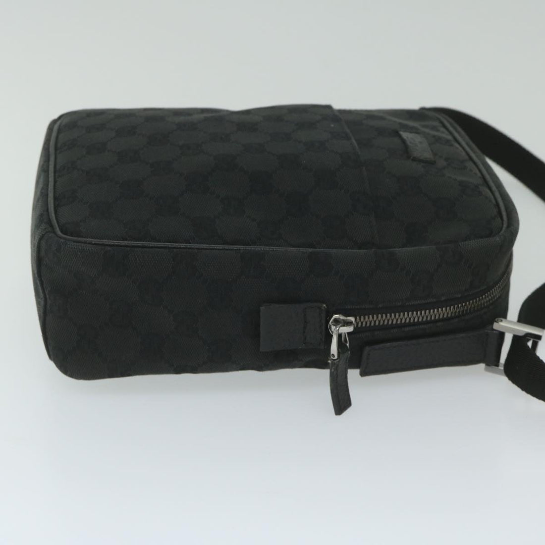 GUCCI GG Canvas Shoulder Bag Black 122759 tb931