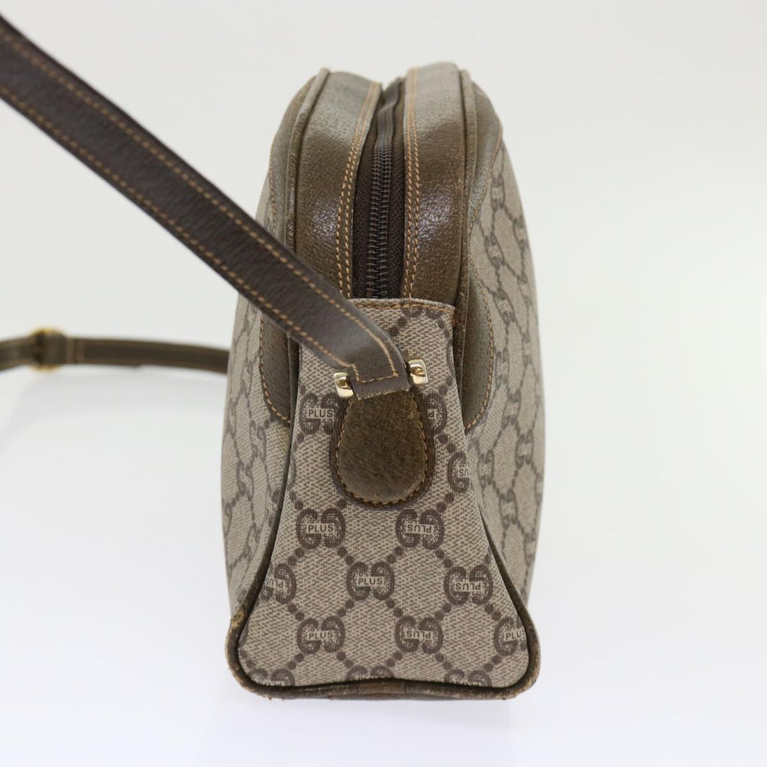GUCCI GG Plus Canvas Shoulder Bag PVC Leather Beige th3769
