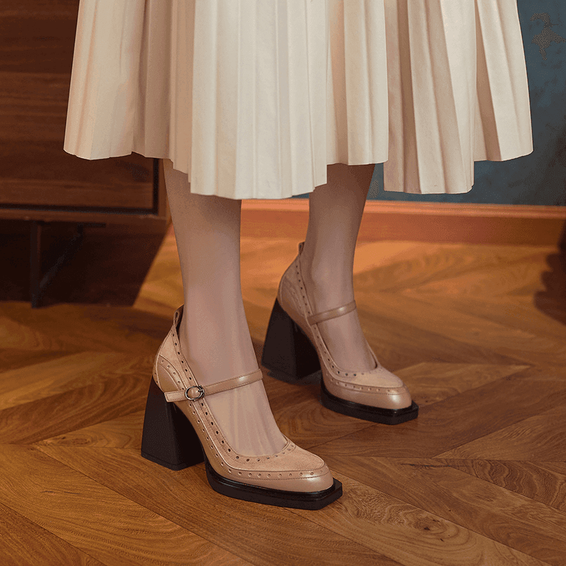 Makersluxe Shoes Greta Women's Square Toe Pumps