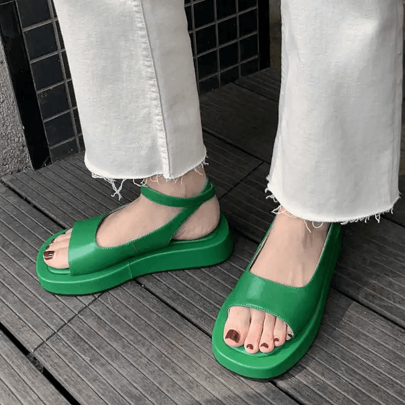 Makersluxe Shoes Lucy Women's Buckle Strap Leather Sandals
