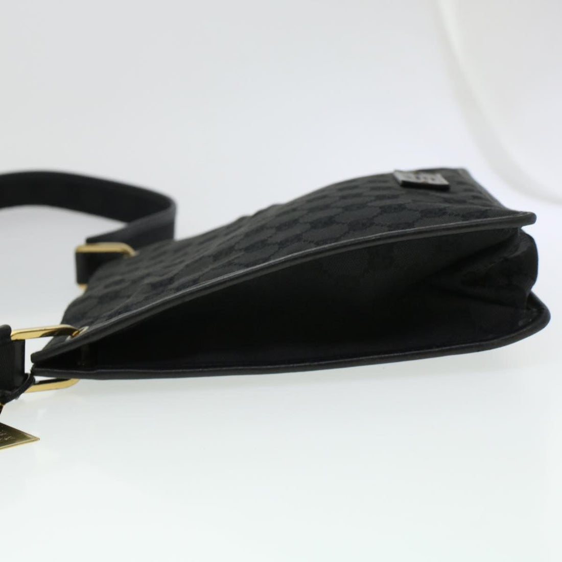 GUCCI GG Canvas Shoulder Bag Black 91762 yk7260